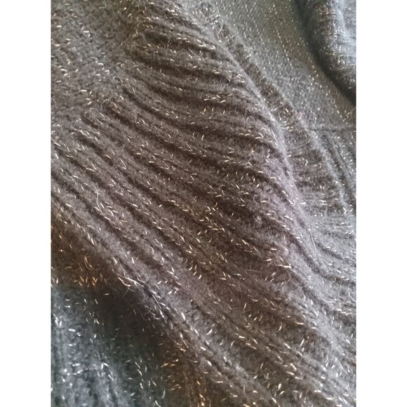 ๐5/$10๐ Maurices Size 2 Knitted Cardigan - Picture 4 of 6